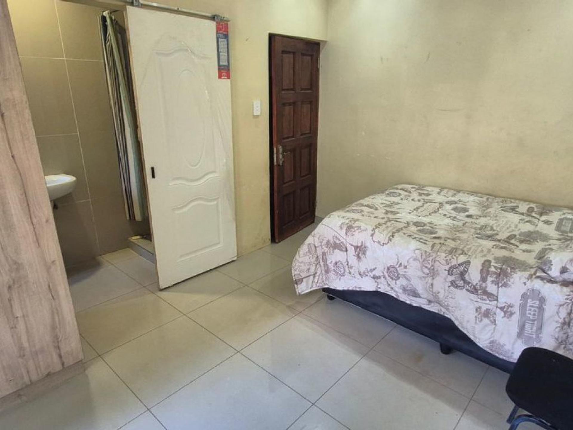  of property in Lyttelton Manor