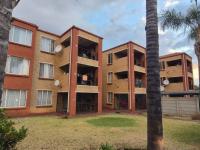  of property in Die Hoewes