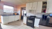 Kitchen of property in Rondebult