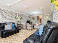  of property in Queensburgh