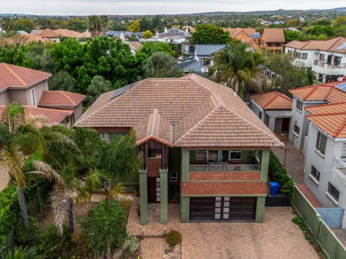 4 Bedroom House for Sale For Sale in Willow Acres Estate - MR695800