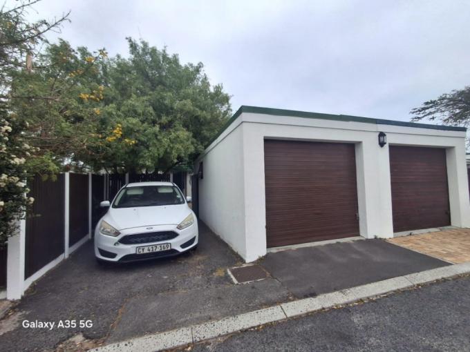 1 Bedroom House to Rent in Bloubergstrand - Property to rent - MR695801