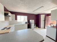  of property in Die Hoewes