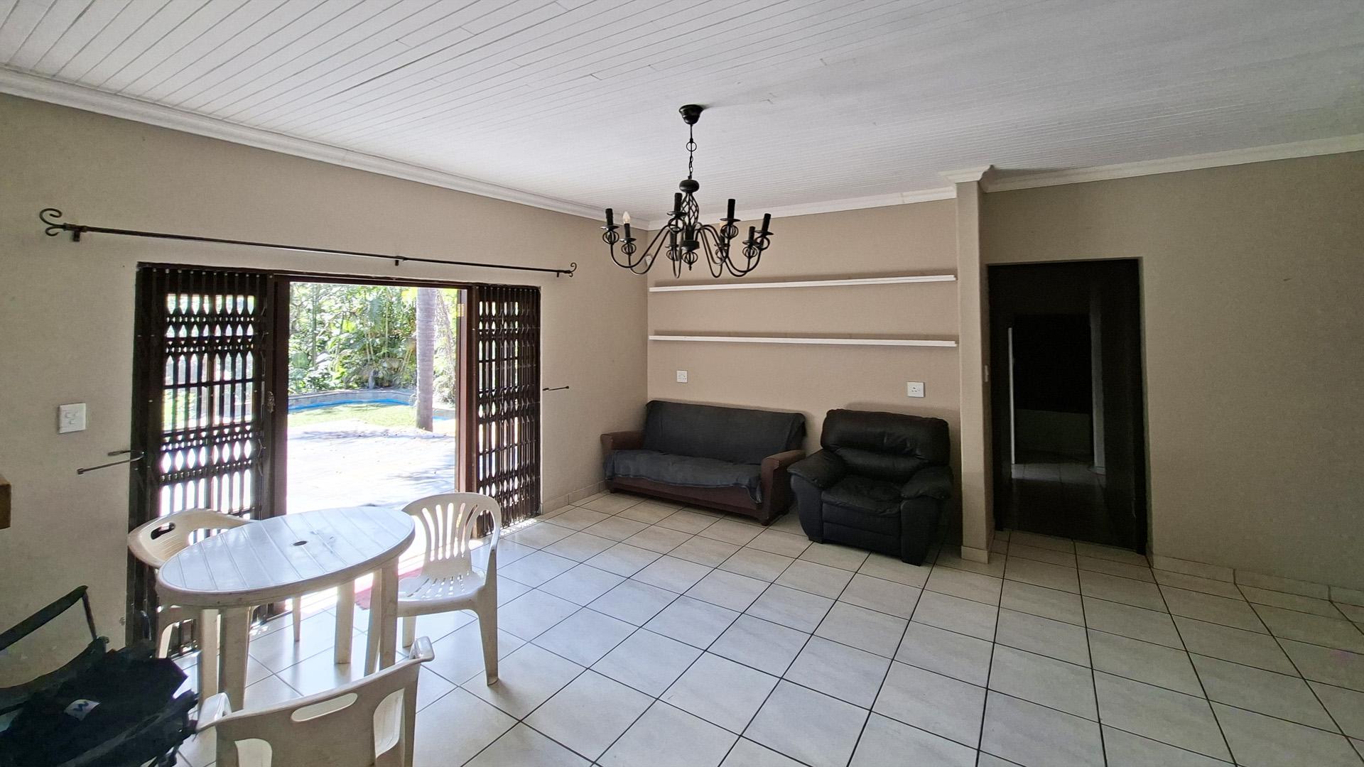Dining Room of property in Sonheuwel