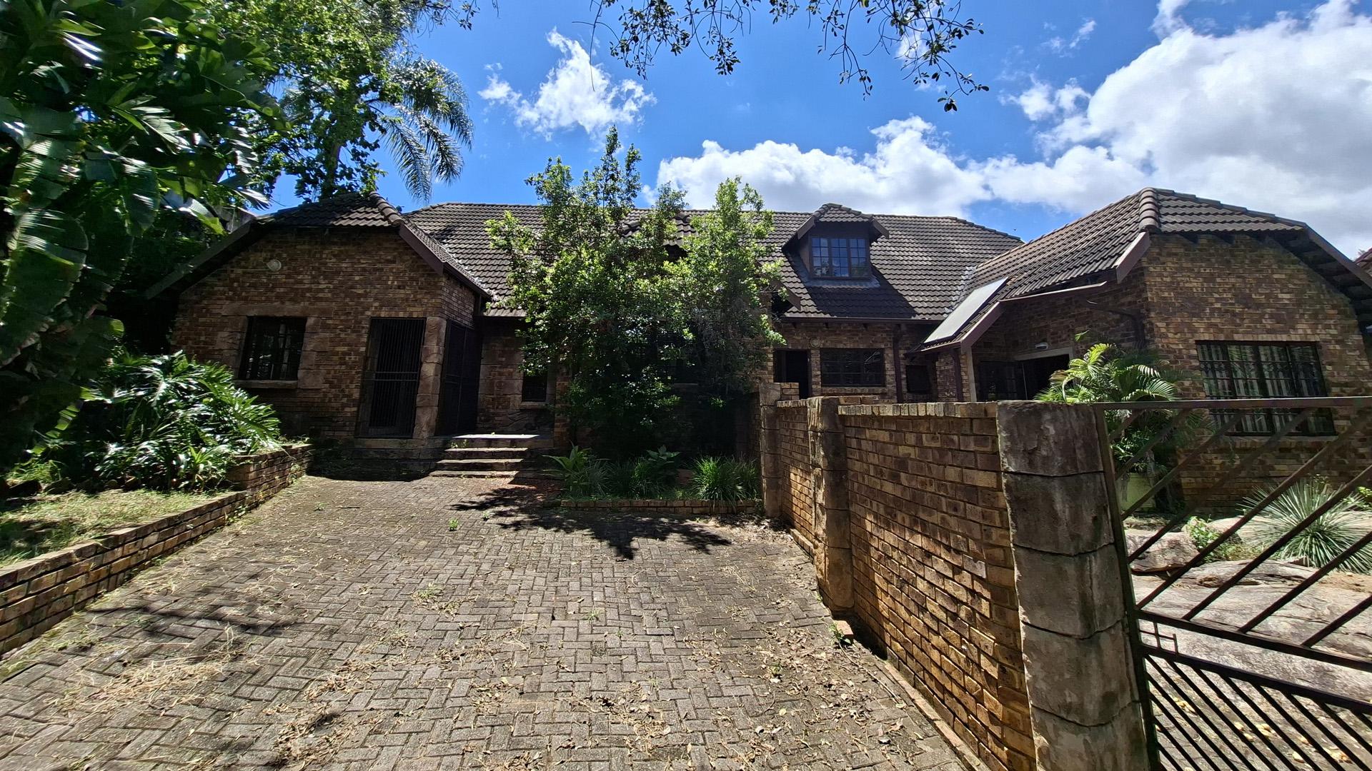 Front View of property in Sonheuwel