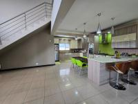  of property in Bendor