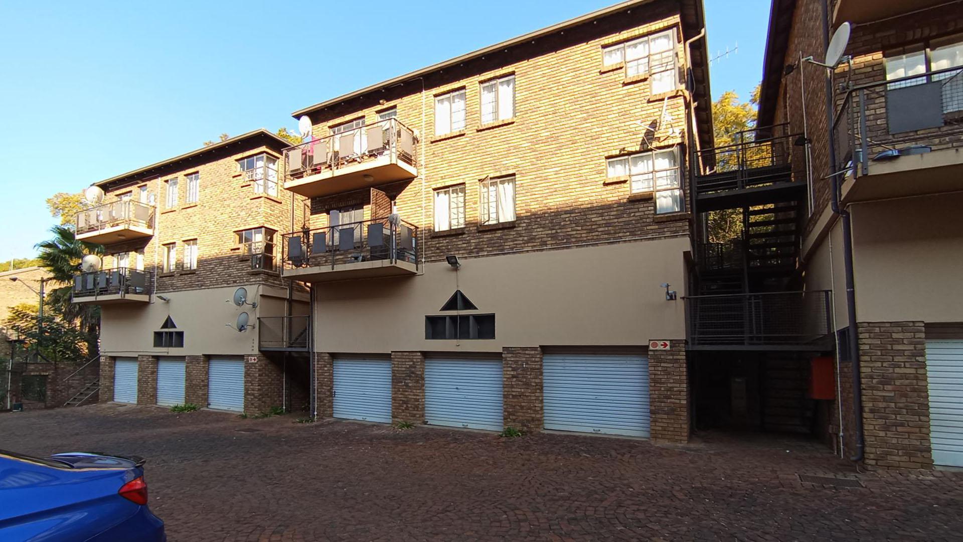 Front View of property in Gezina