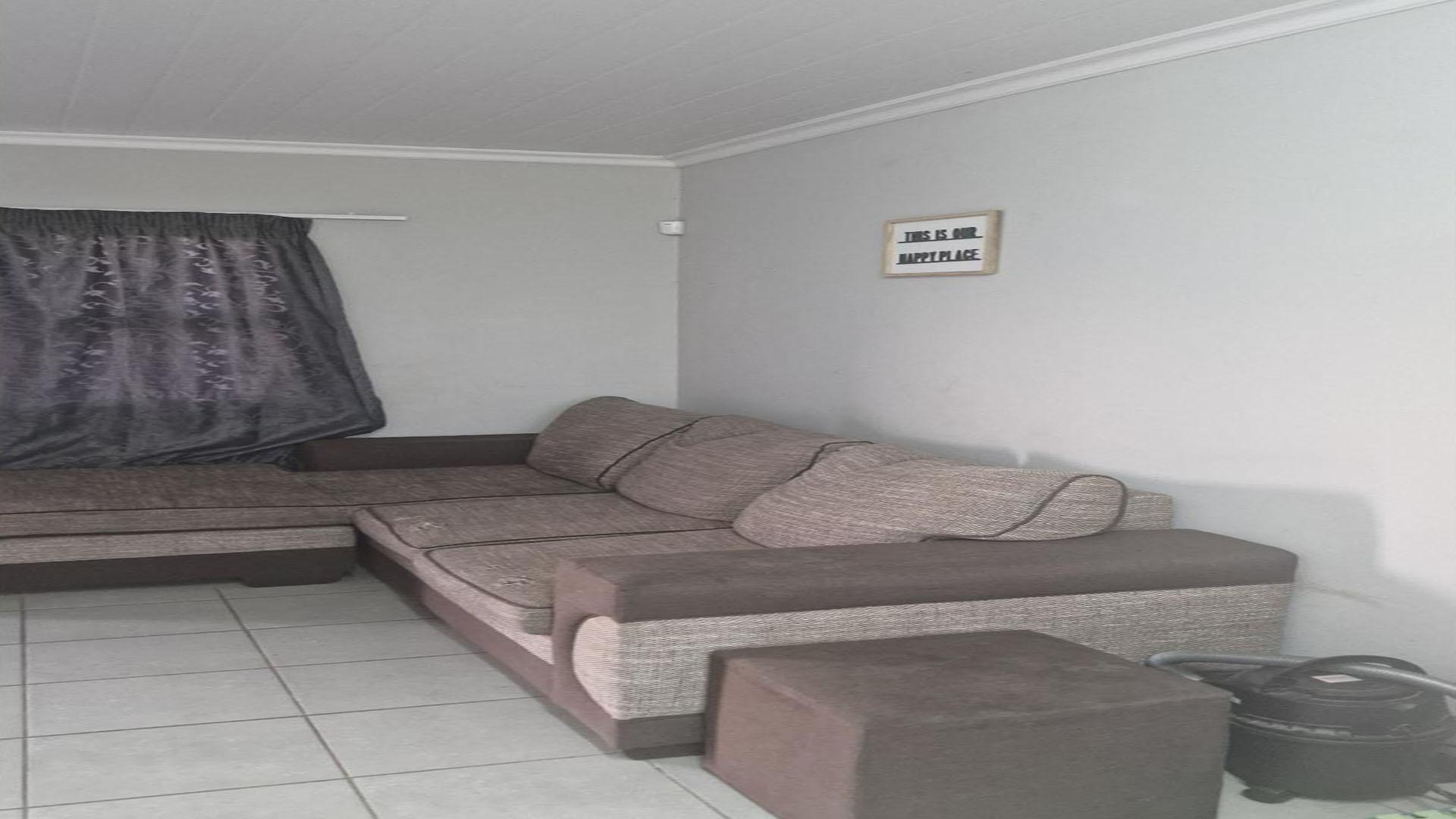 Lounges of property in East London