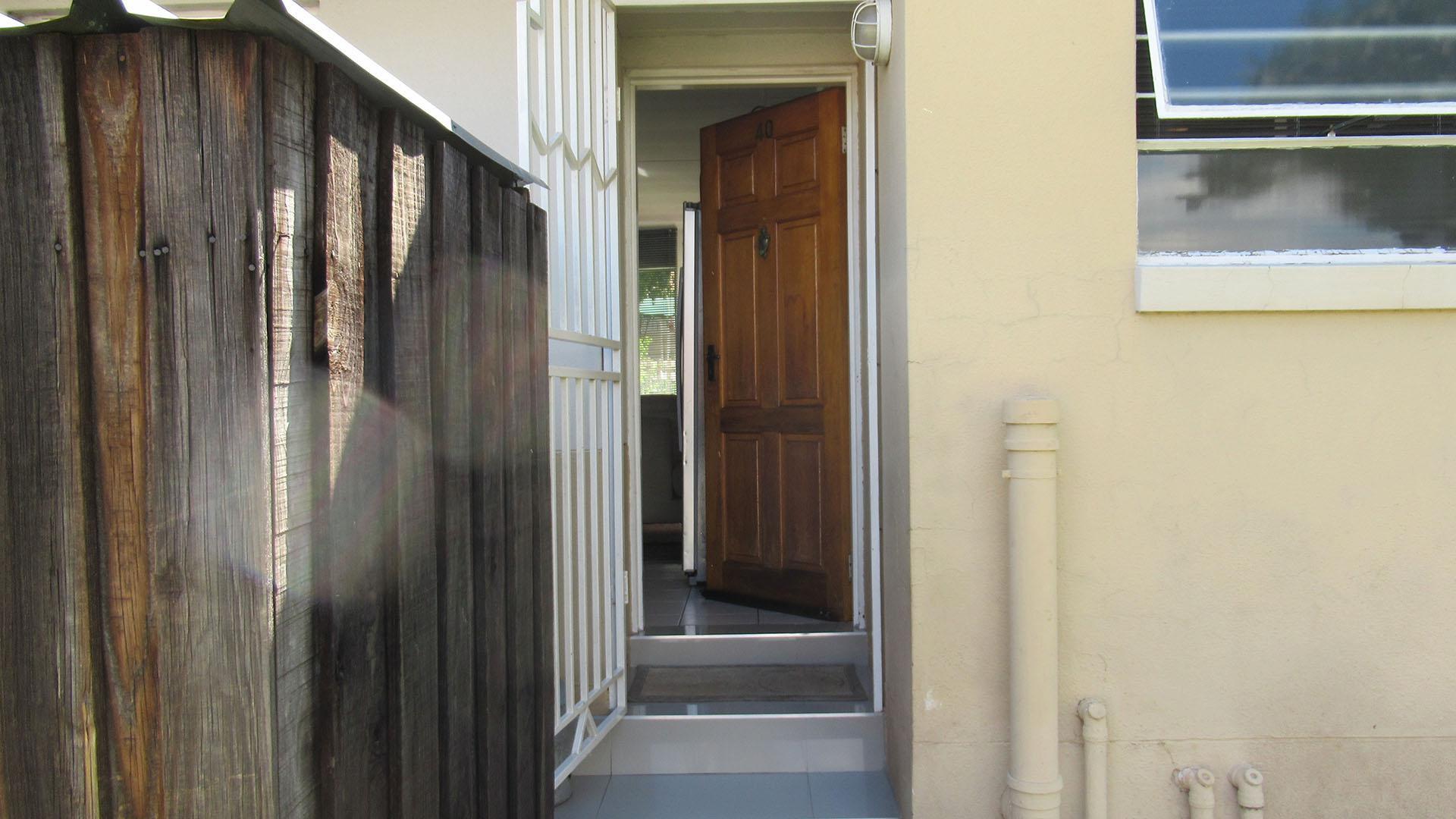 Spaces - 2 square meters of property in Rembrandt Park