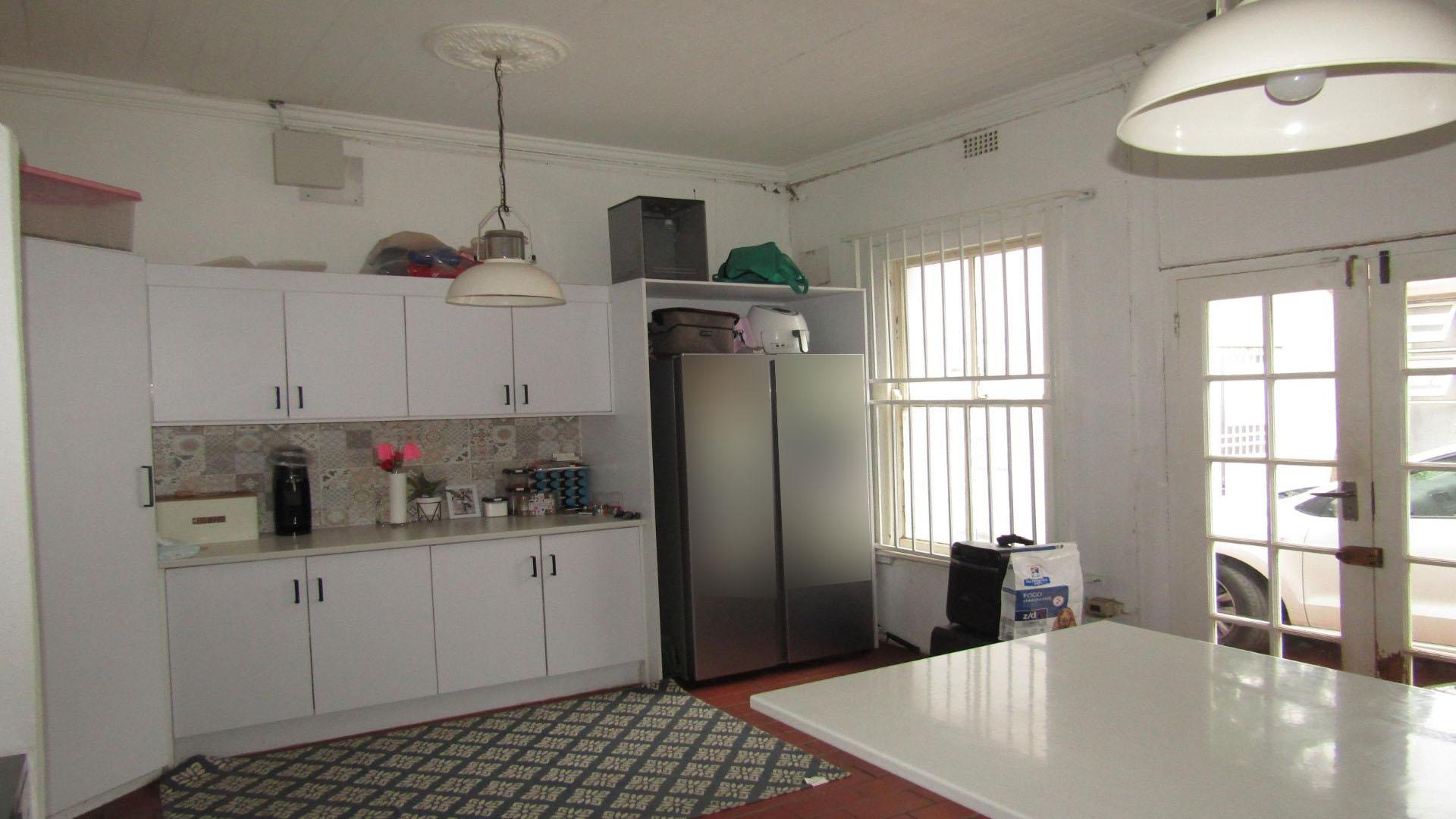 Kitchen of property in Melville