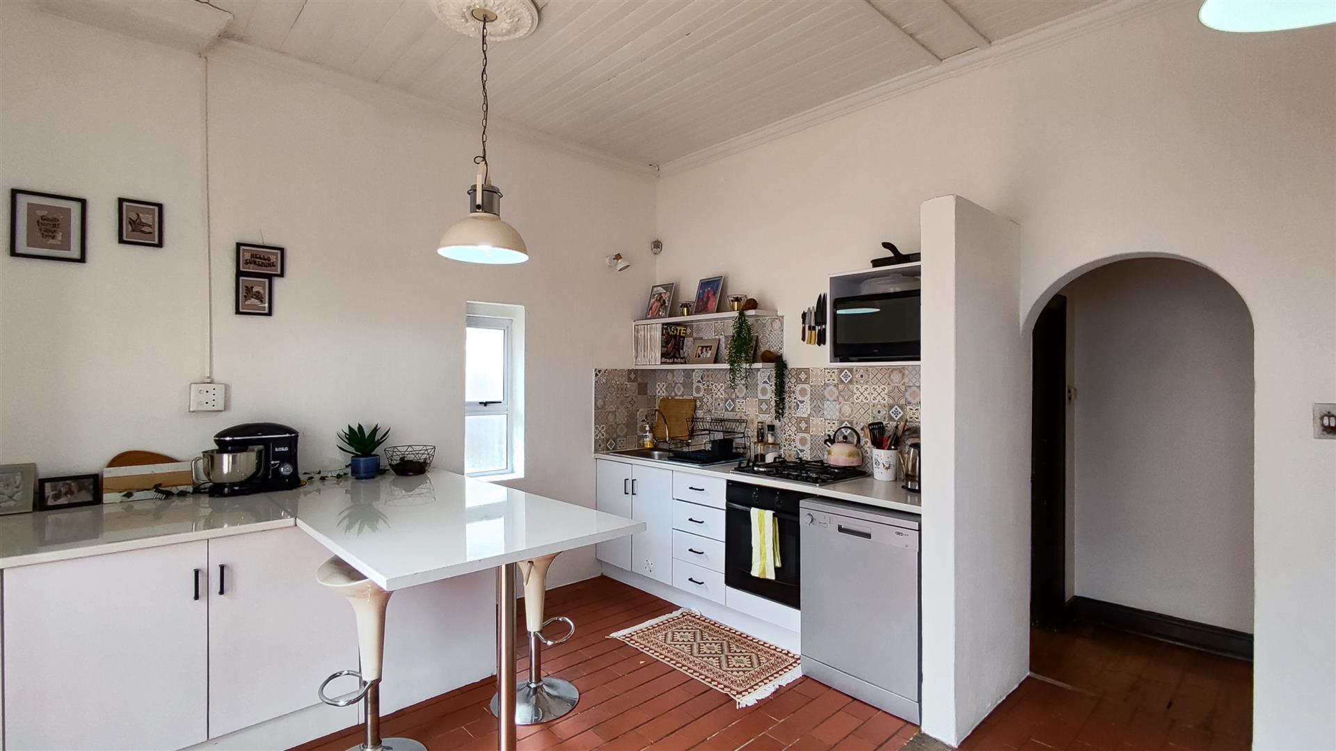 Kitchen - 20 square meters of property in Melville