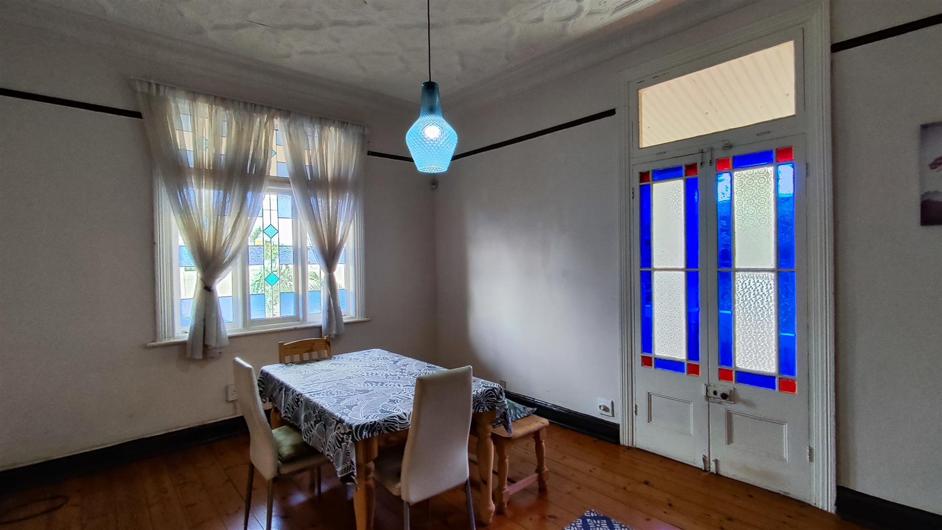 Dining Room - 21 square meters of property in Melville