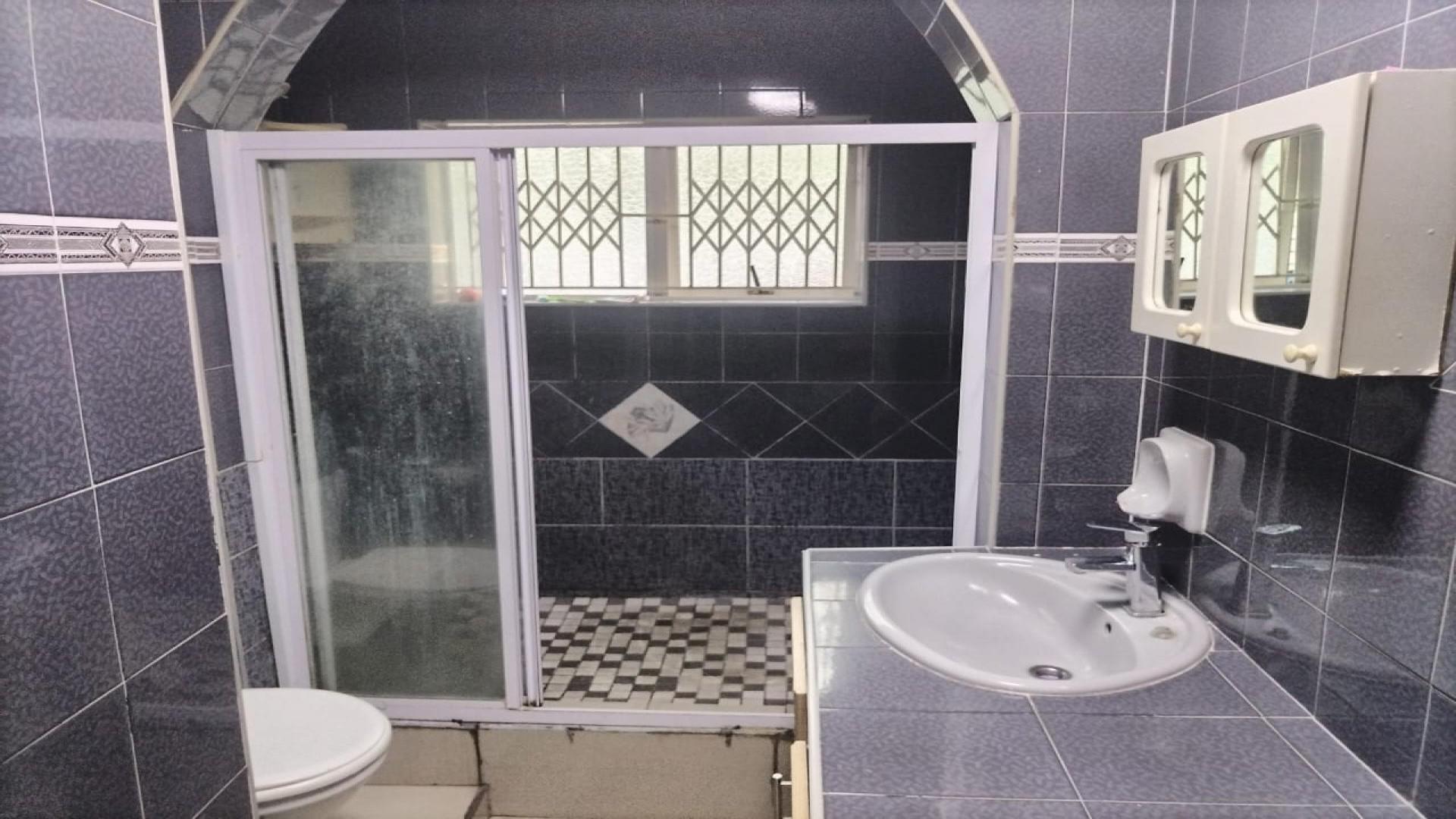 Bathroom 1 of property in Kharwastan