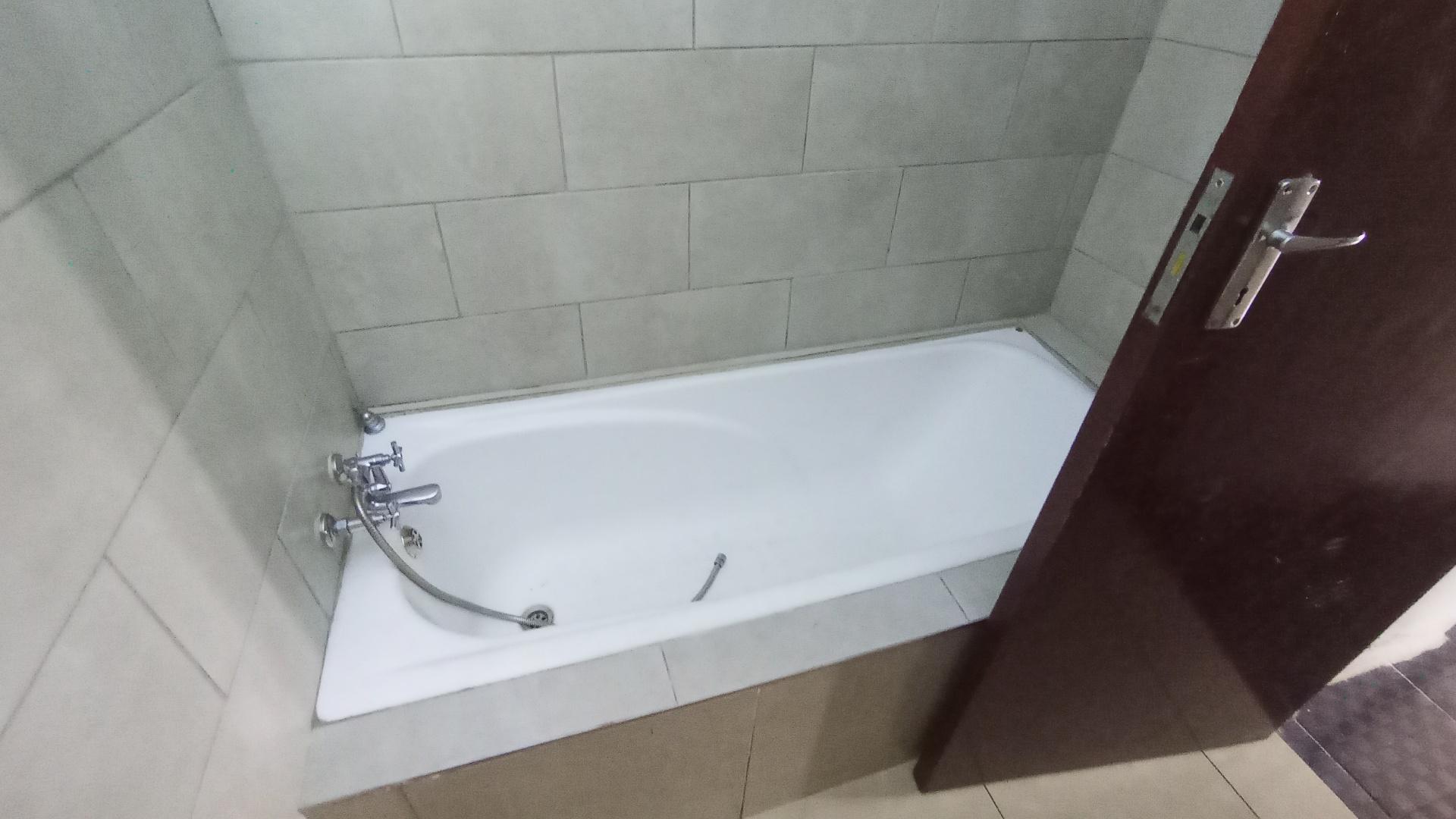 Bathroom 1 - 11 square meters of property in Kharwastan