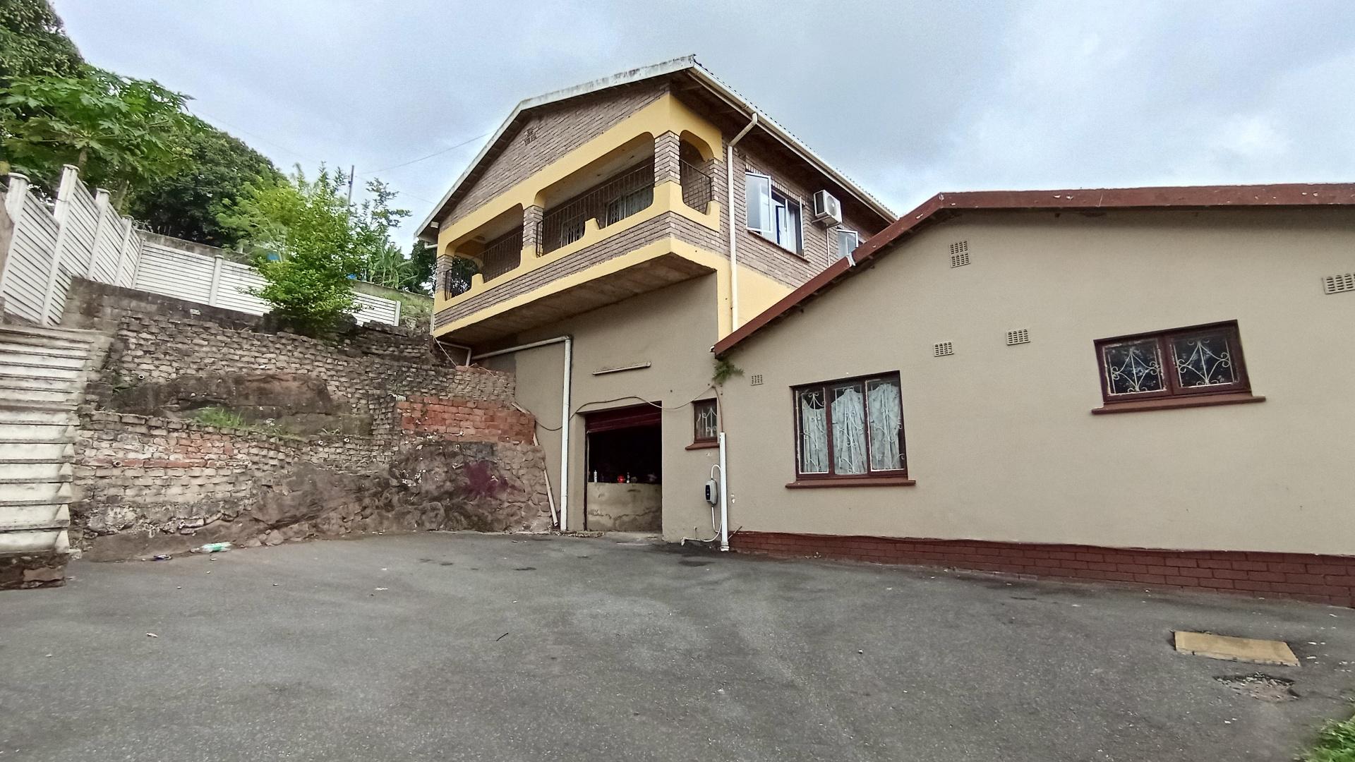 Front View of property in Kharwastan