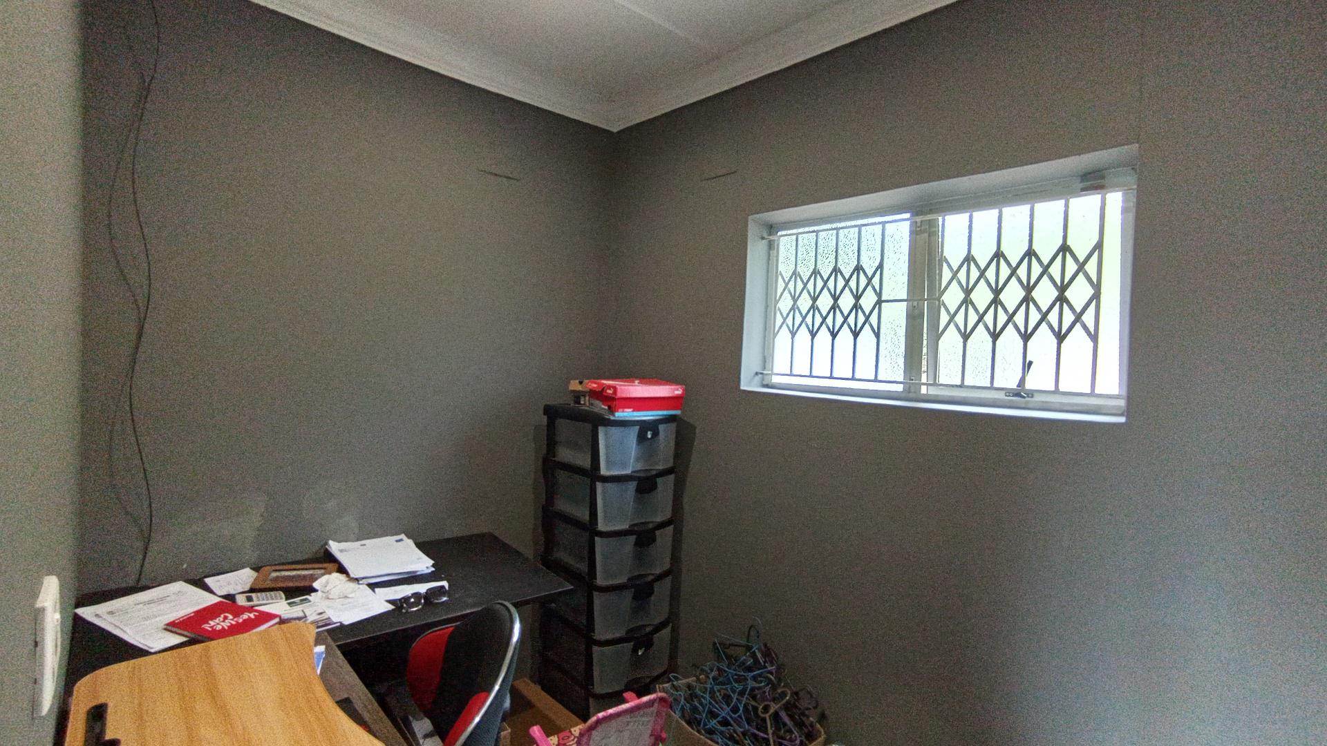 Study - 6 square meters of property in Kharwastan