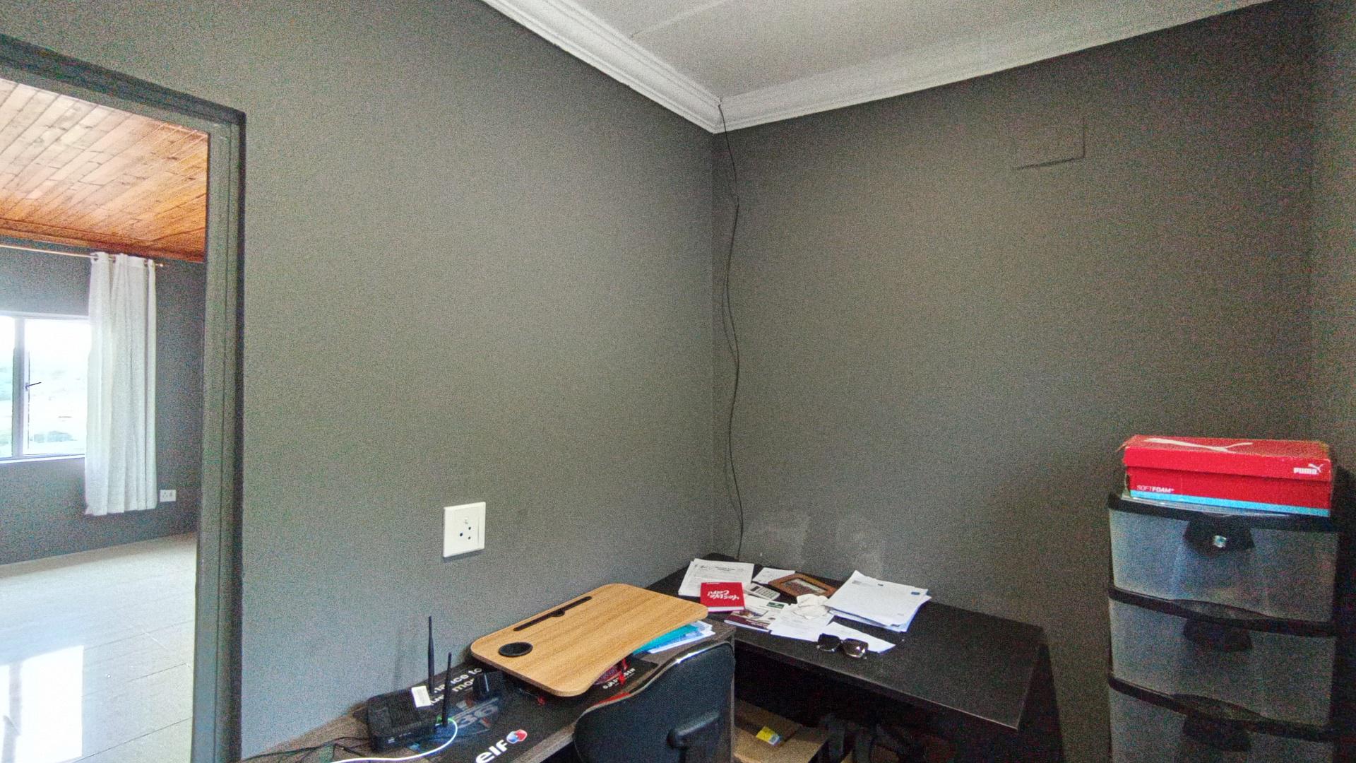 Study - 6 square meters of property in Kharwastan