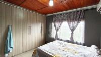 Bed Room 1 - 28 square meters of property in Kharwastan
