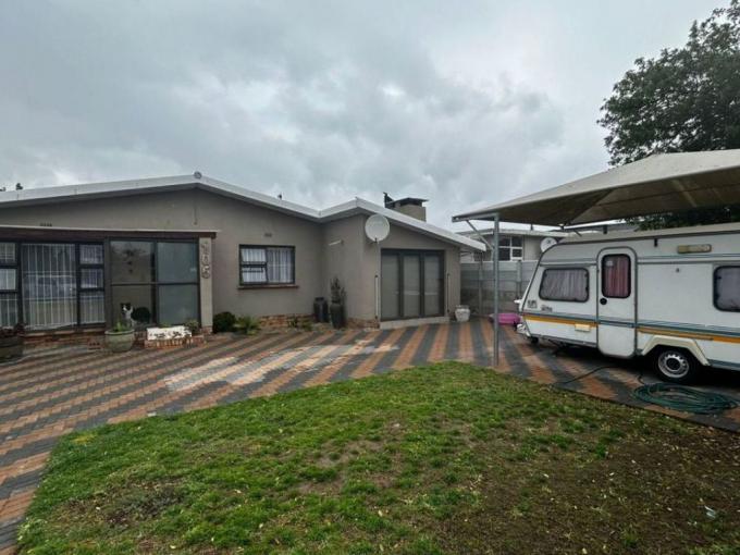 3 Bedroom House for Sale For Sale in Windsor Park - CPT - MR695867