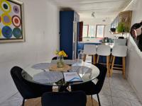  of property in Queensburgh