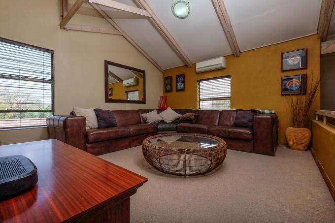 3 Bedroom House for Sale For Sale in Craighall Park - MR695884