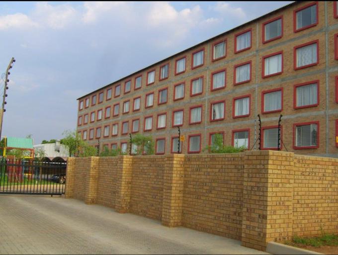 2 Bedroom Apartment for Sale and to Rent For Sale in Pretoria North - MR695909