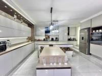  of property in Winchester Hills