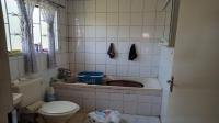 Bathroom 2 of property in Woodhaven 
