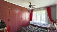 Bed Room 1 - 12 square meters of property in Woodhaven 