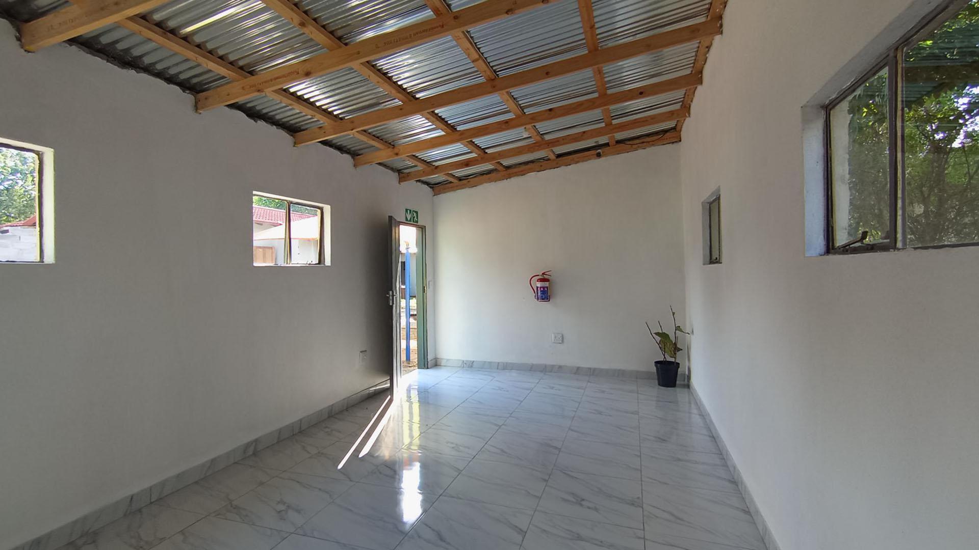 Flatlet - 51 square meters of property in Noordwyk