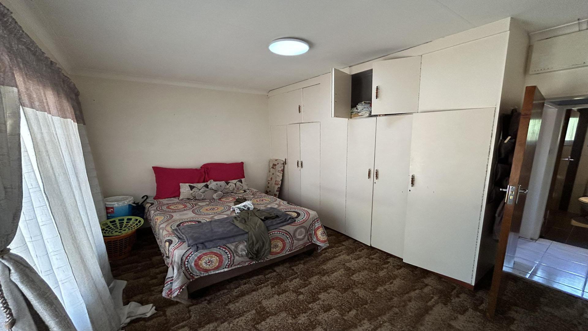 Bed Room 3 of property in Pretoriusrus