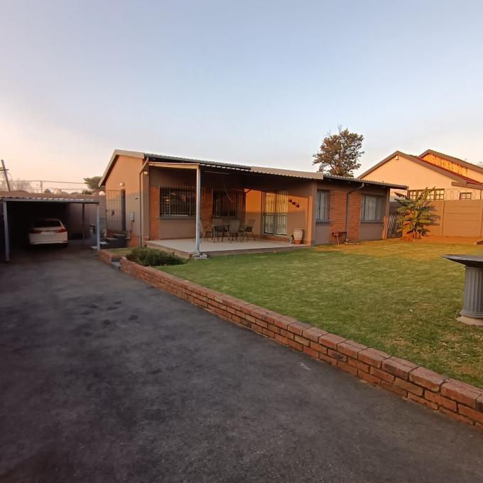 3 Bedroom House for Sale For Sale in Klopperpark - MR695951