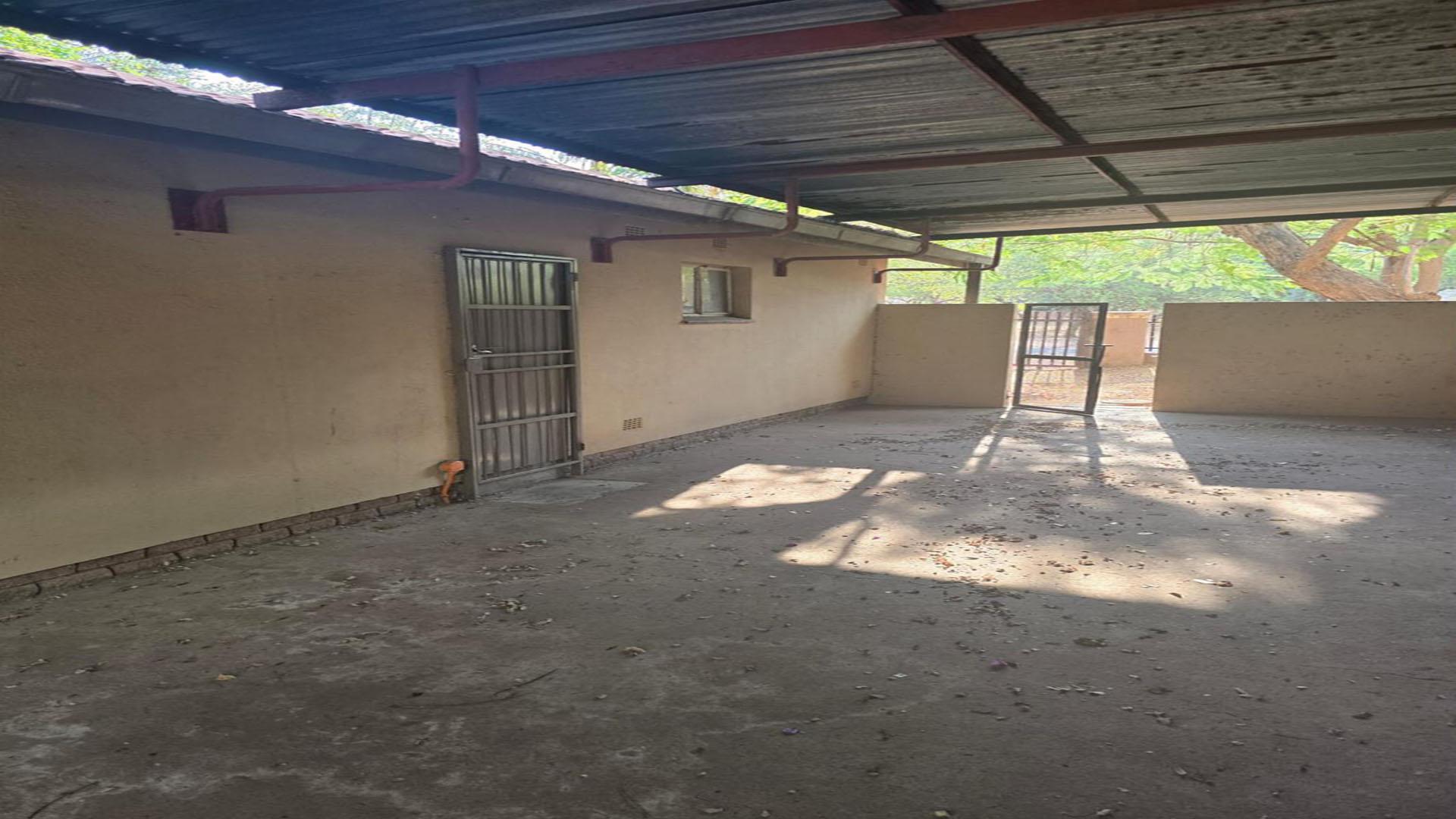 Carport  of property in Onverwacht