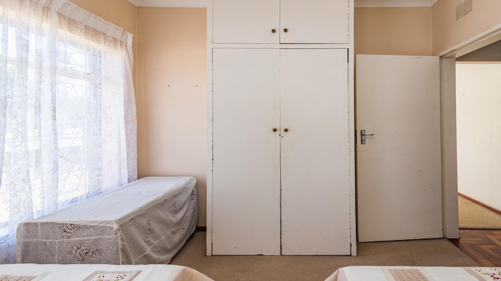 Bed Room 3 of property in Discovery