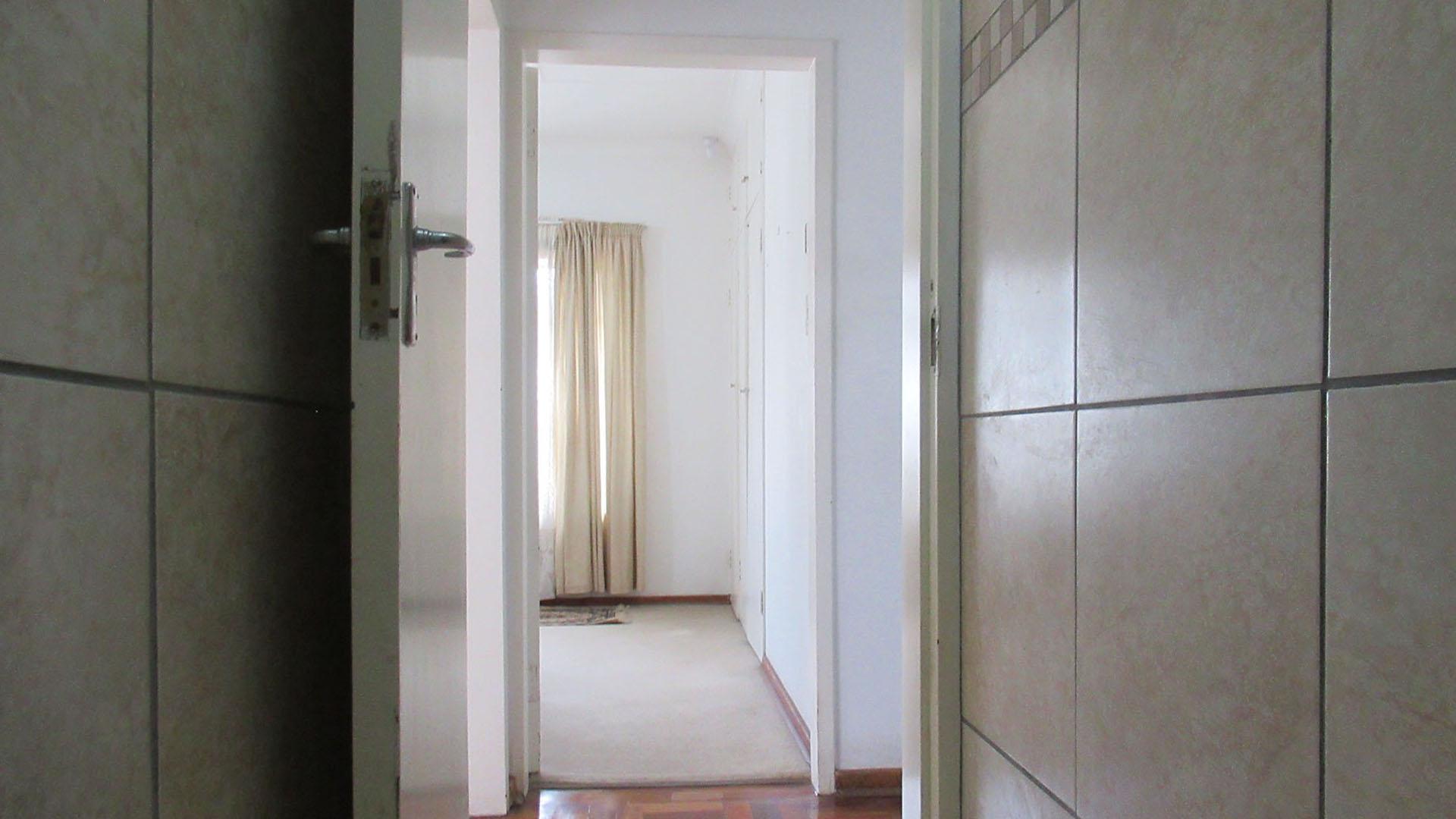 Bathroom 1 - 3 square meters of property in Discovery