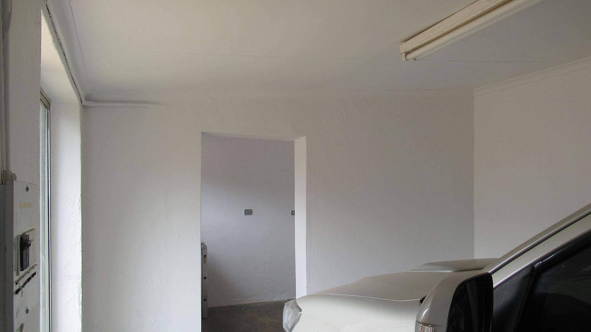 Spaces - 8 square meters of property in Discovery