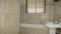 Bathroom 2 - 5 square meters of property in Discovery
