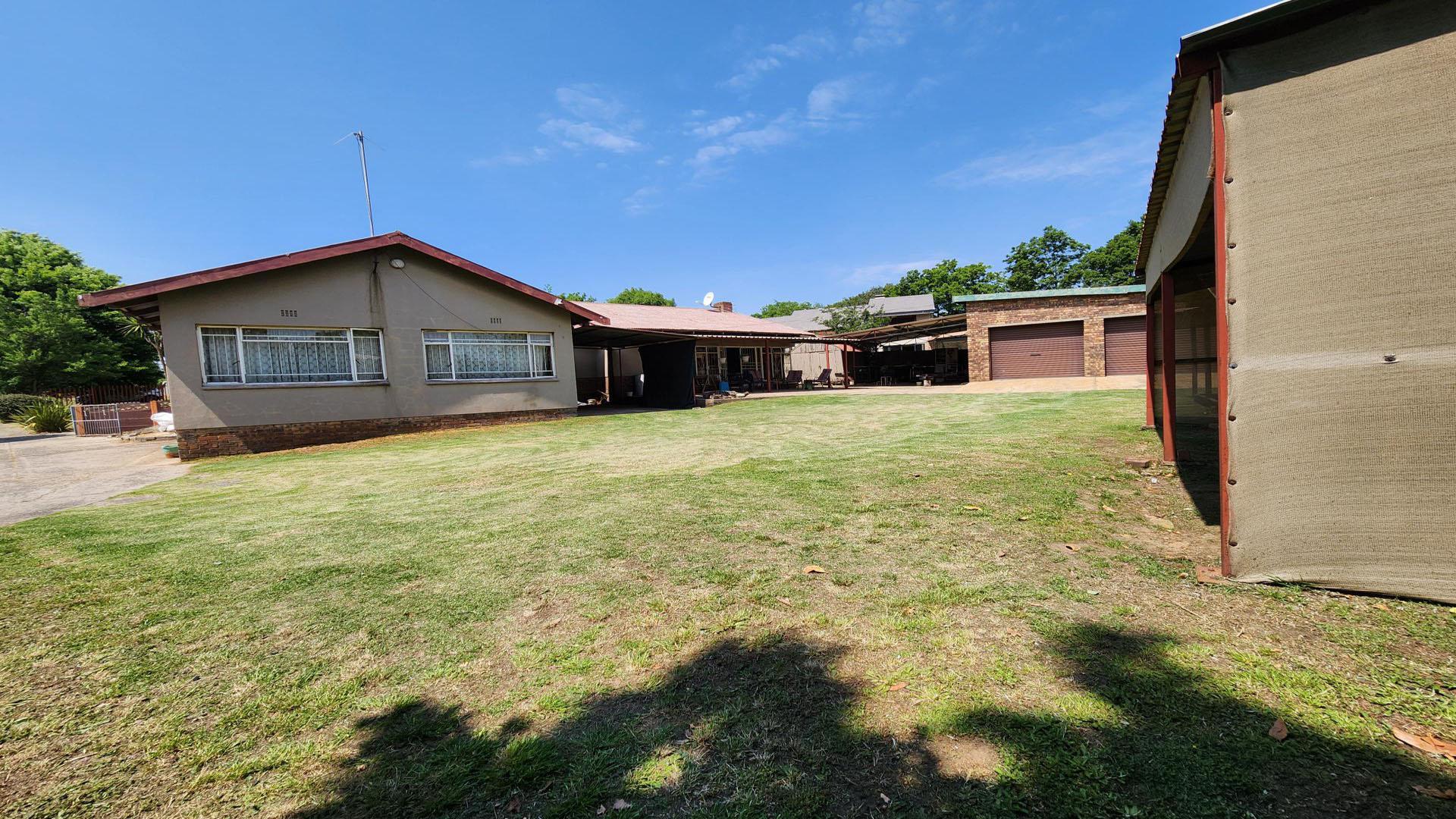 Front View of property in Ermelo