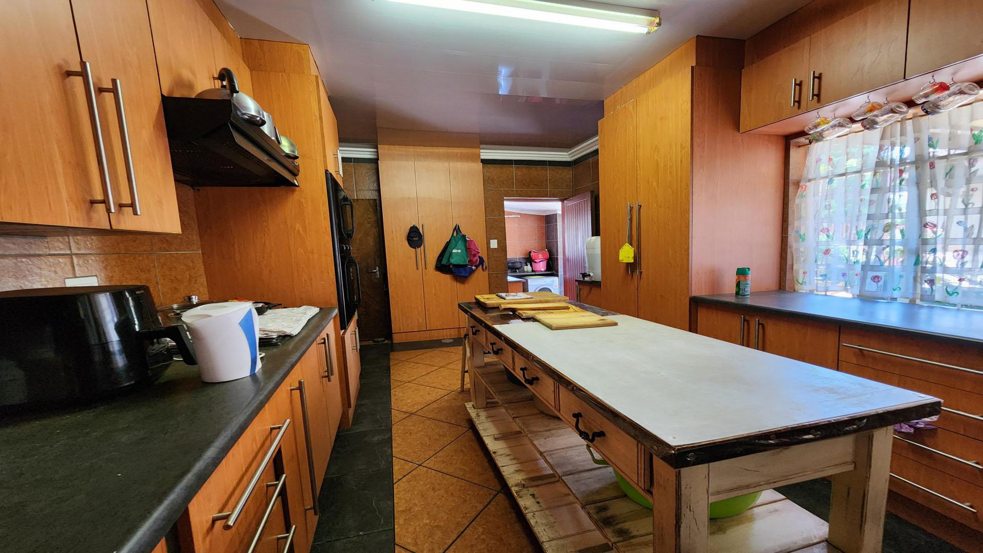 Kitchen of property in Ermelo