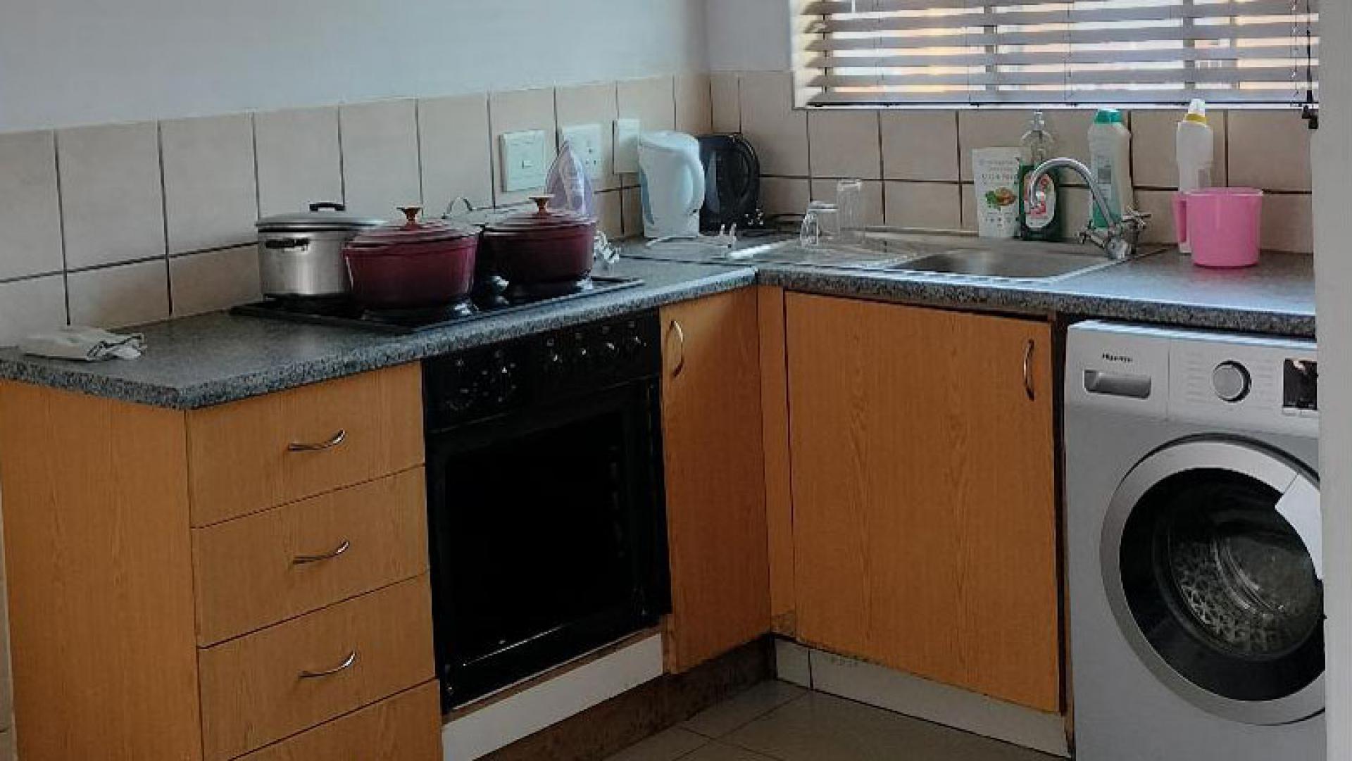 Kitchen of property in Meredale