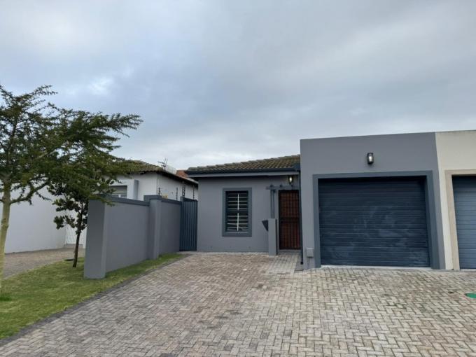 3 Bedroom House to Rent in Parklands - Property to rent - MR696048
