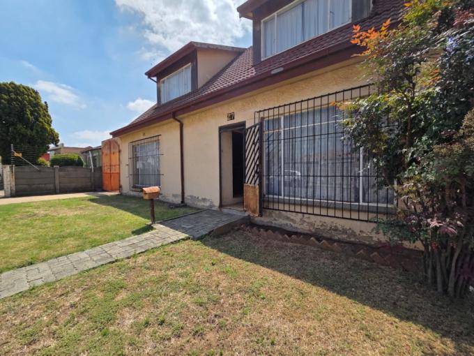 4 Bedroom House for Sale For Sale in South Hills - MR696056