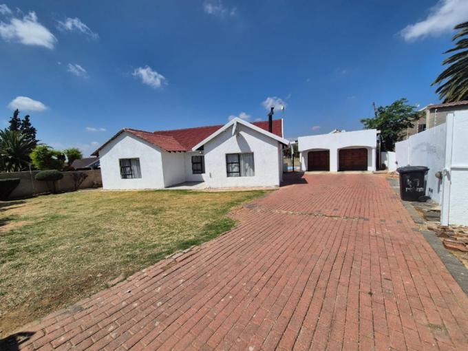 3 Bedroom House for Sale For Sale in Kibler Park - MR696060