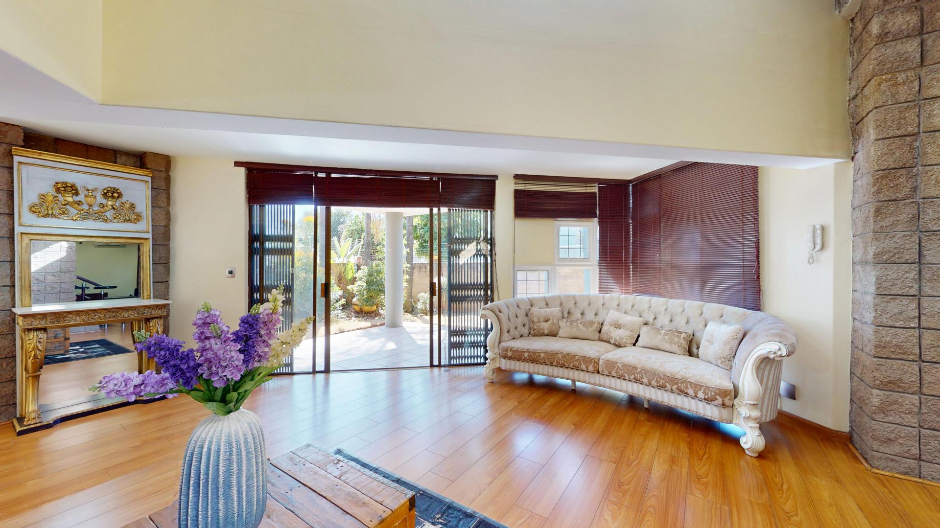  of property in Faerie Glen