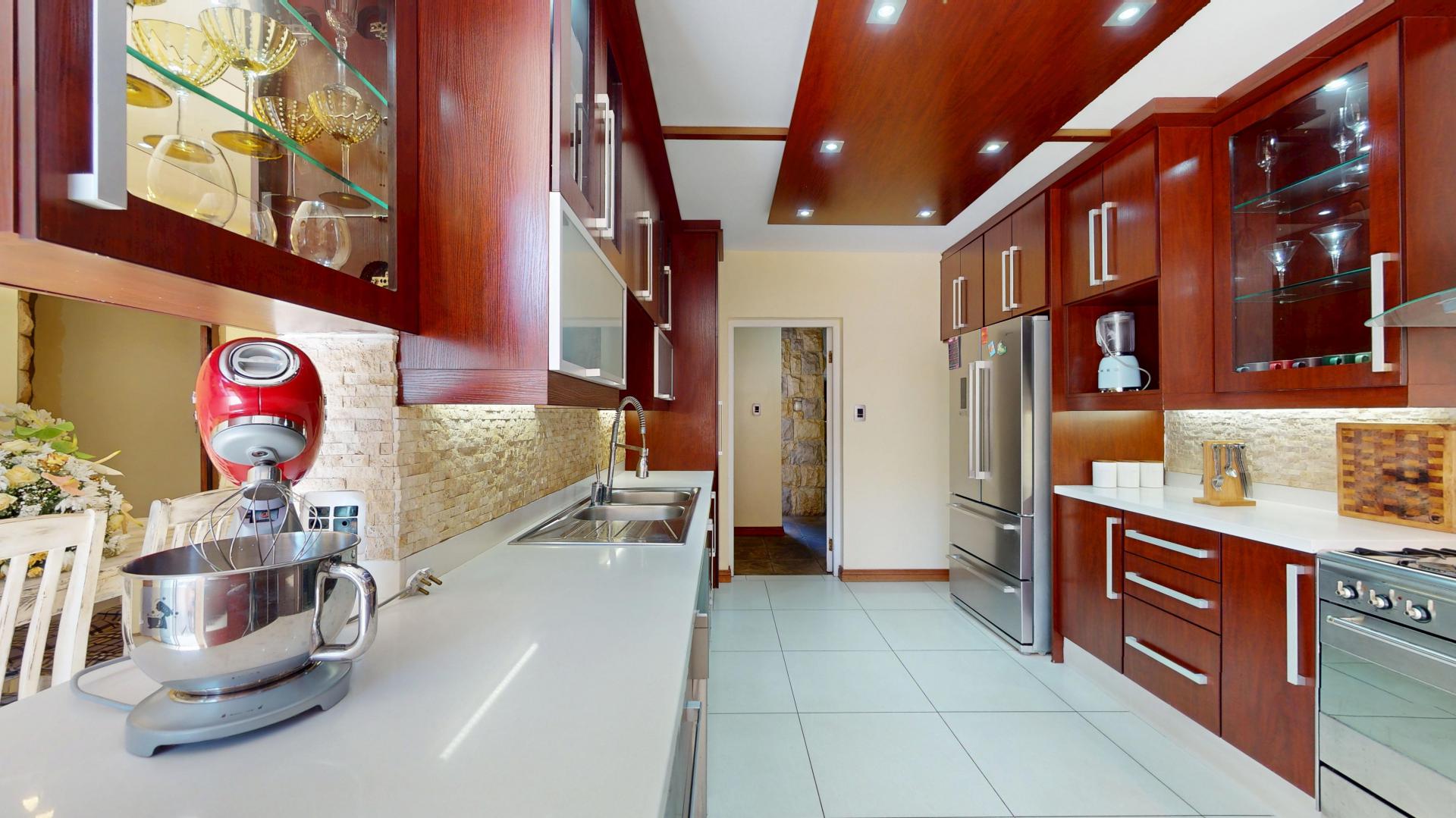  of property in Faerie Glen