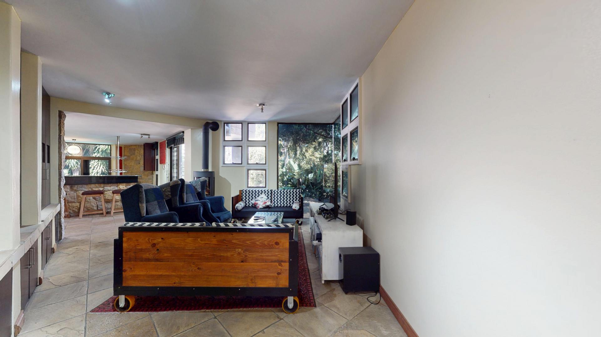  of property in Faerie Glen