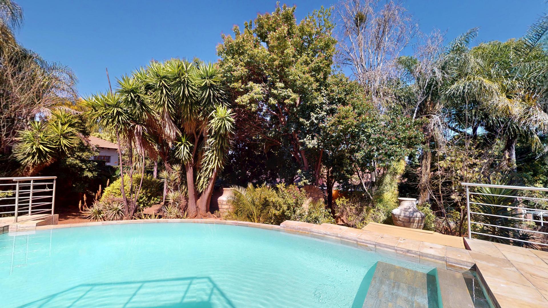  of property in Faerie Glen