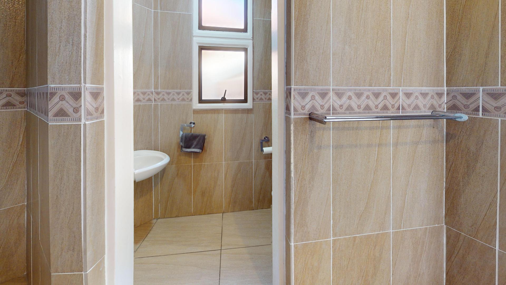  of property in Faerie Glen