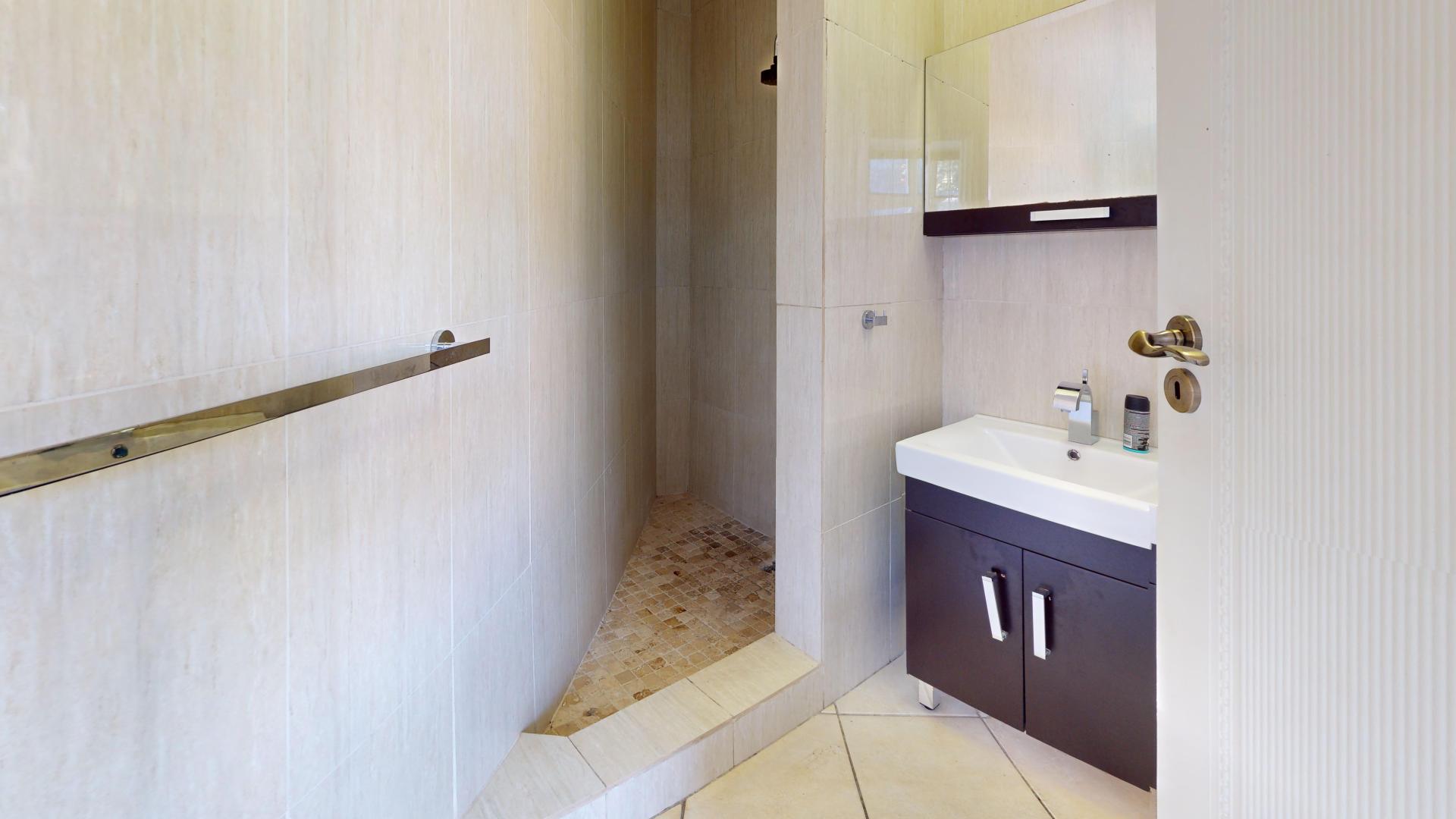  of property in Faerie Glen