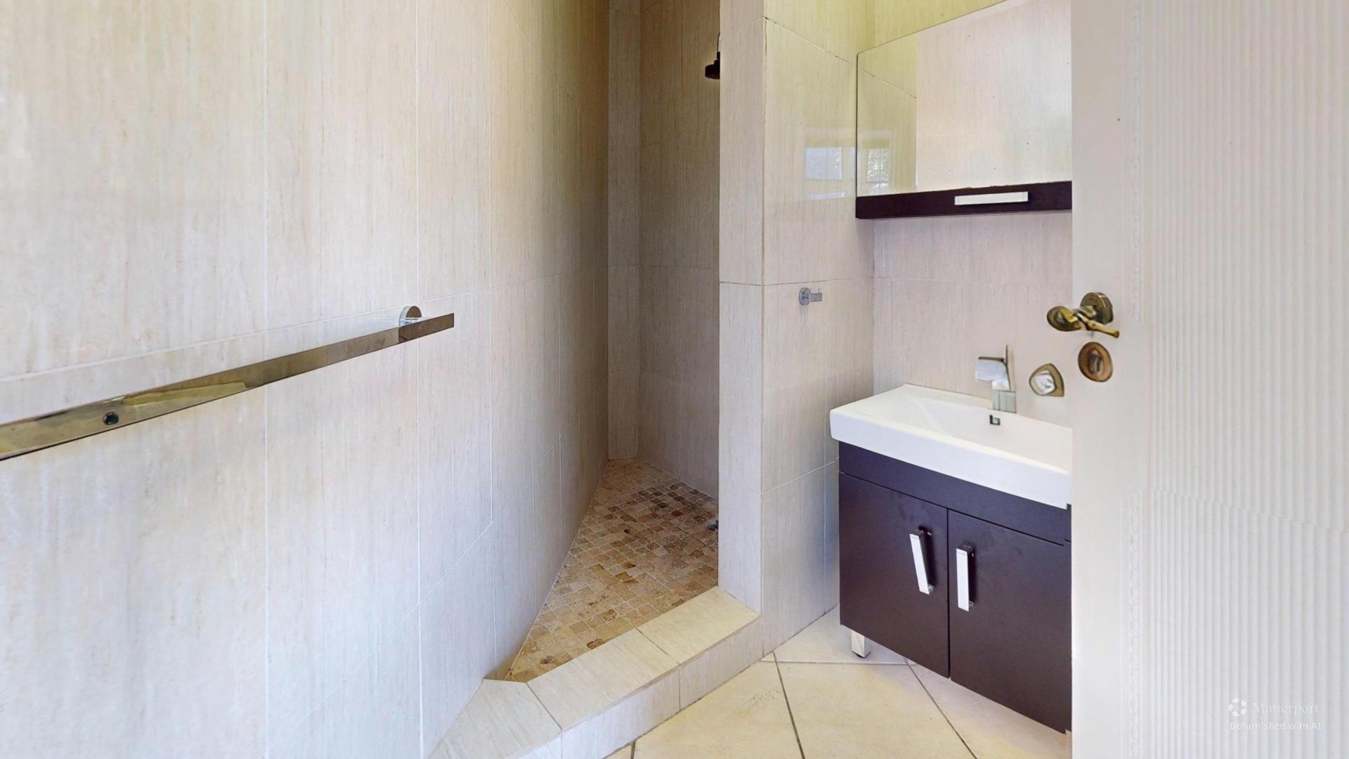  of property in Faerie Glen